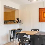 Face A La Apartment *